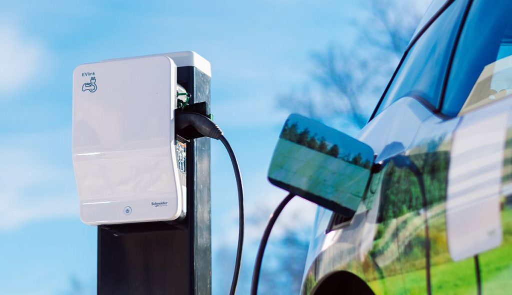 EVlink Electric Vehicle Charging Stations Vulnerable to Remote Hacking Due to New Vulnerabilities